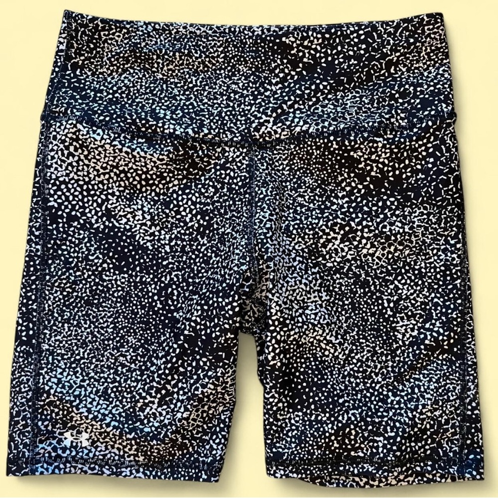 Women's Black and White Patterned Shorts